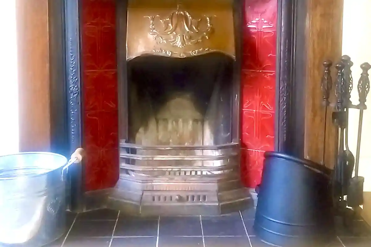 HETAS registered installer — Victorian cast iron fireplace assessment, Romford Havering